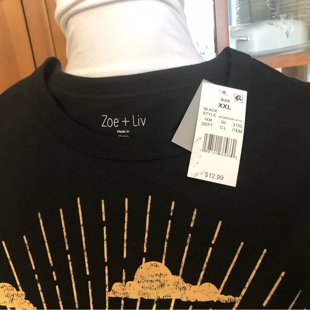 NWT Zoe + Liv Black Tee with Gold Sunrise Graphic - Picture 4 of 4
